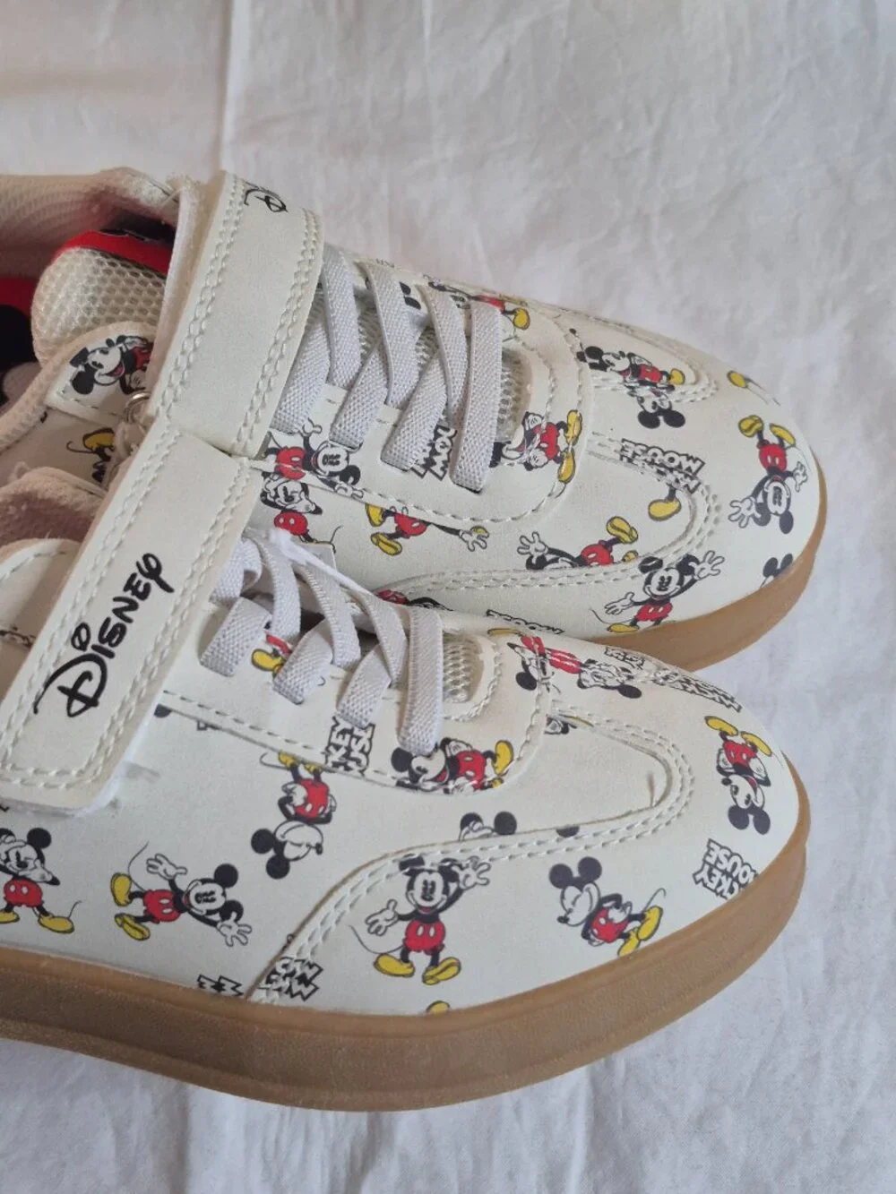 Disney Mickey And Friends Children’s Character Sneakers Size: 1,  NWB